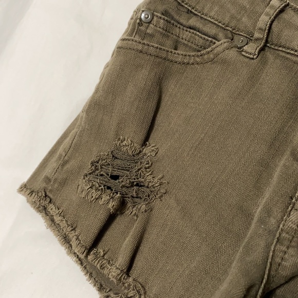 Distressed Shorts - Picture 5 of 7